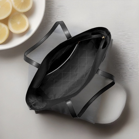 MICHAEL KORS Jet Set Medium Travel Tote Bag Zipper Shoulder Bag BLACK New w Tags - Picture 3 of 4